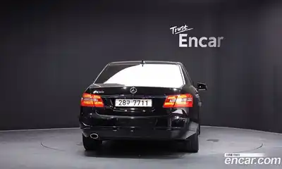 Mercedes-Benz E-Class 2011 1.8 Автомат в Москве № 195488, миниатюра 9