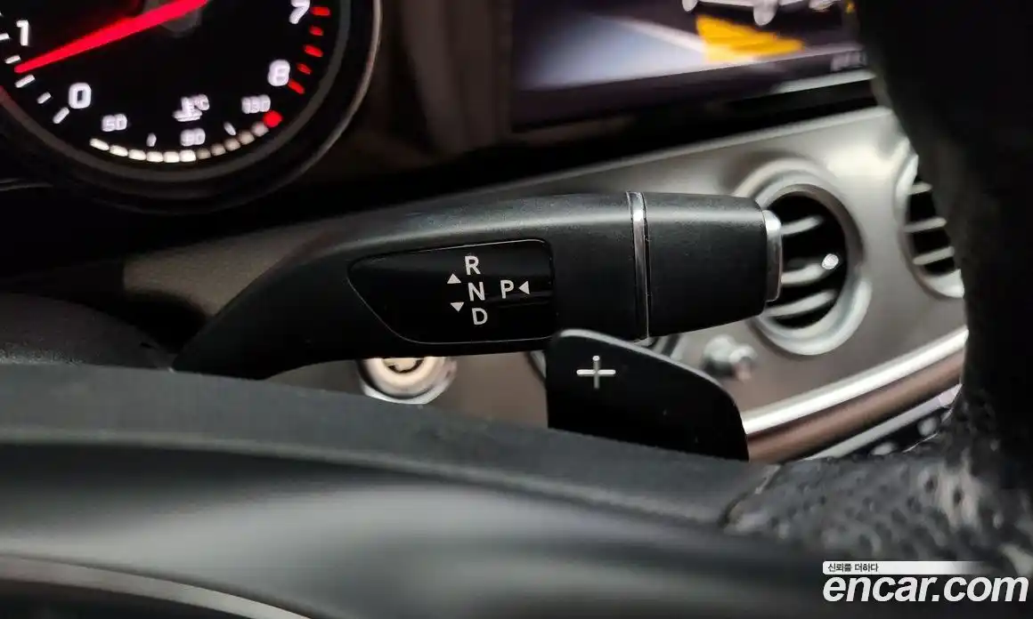 Mercedes-Benz E-Class 2018 2.0 Автомат в Москве № 195570, фото 18