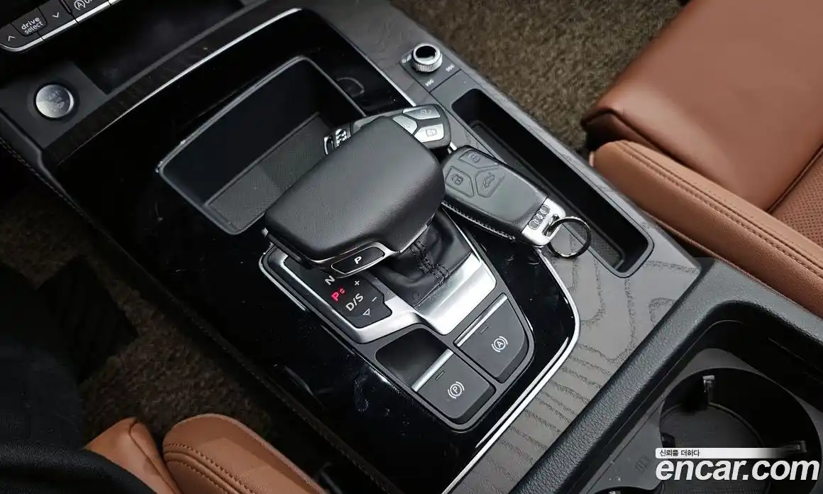 Audi Q5 2023 2.0 Автомат в Москве № 195945, фото 13