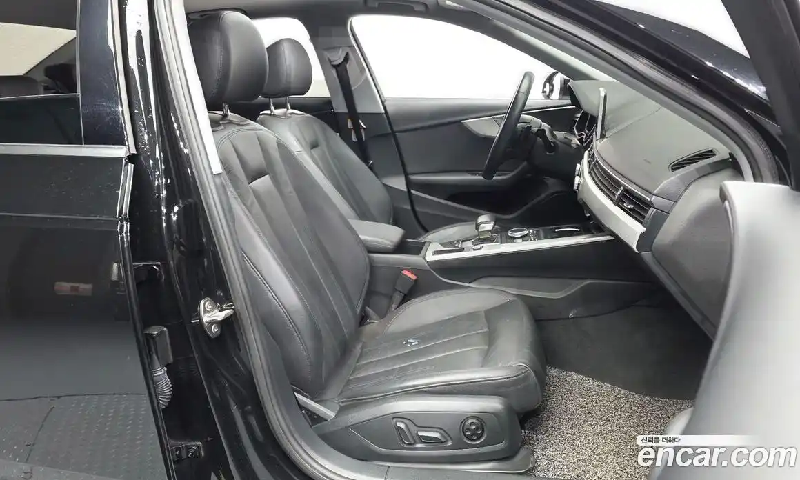 Audi A4 2018 2.0 Автомат в Москве № 196423, фото 16