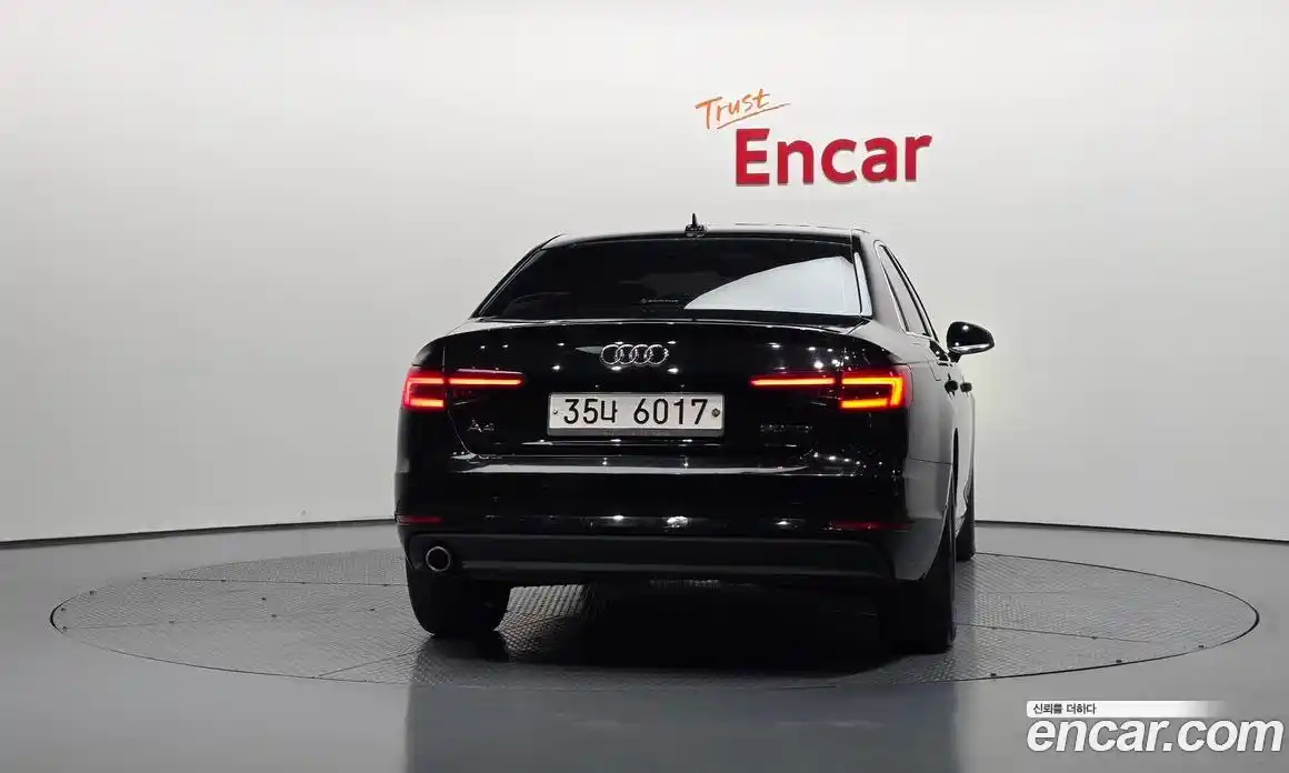 Audi A4 2018 2.0 Автомат в Москве № 196423, фото 4