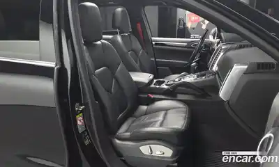 Porsche Cayenne 2015 4.1 Автомат в Москве № 197636, миниатюра 4