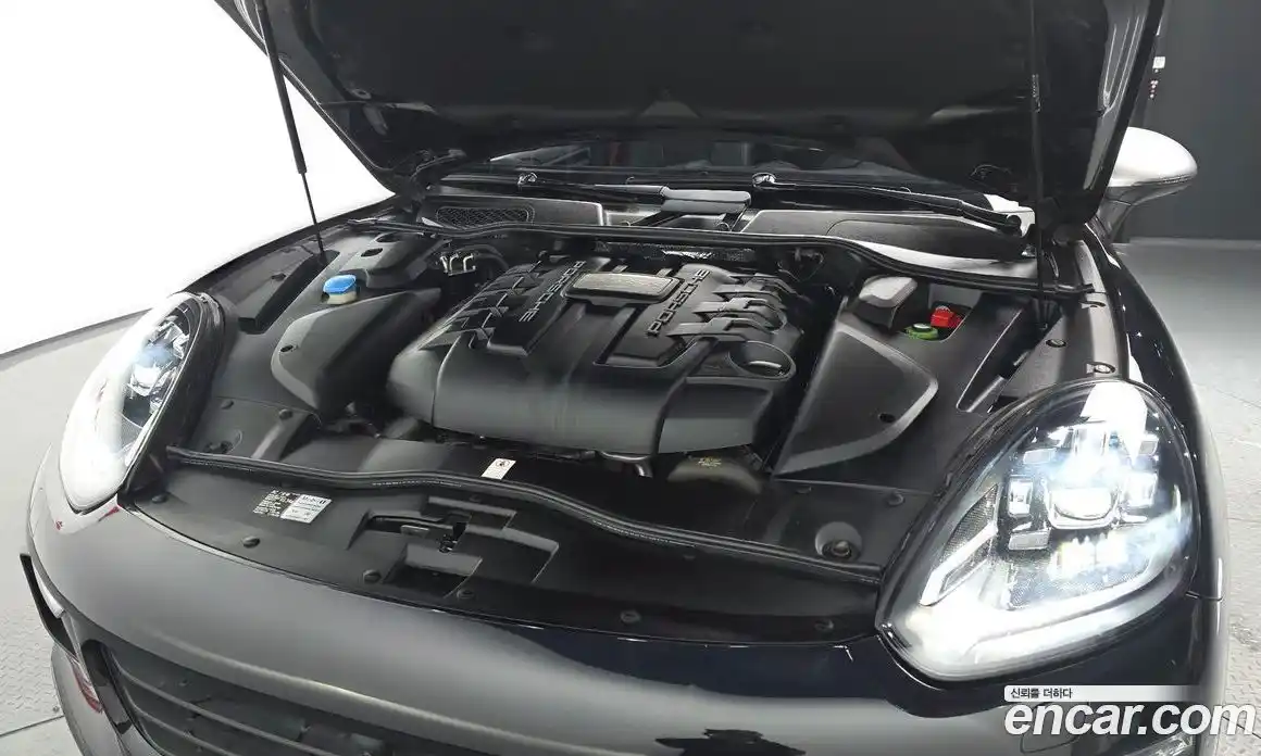 Porsche Cayenne 2015 4.1 Автомат в Москве № 197636, фото 9