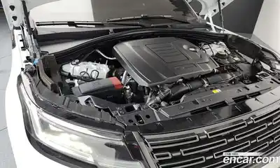 Land Rover Range-Rover Velar 2025 2.0 Автомат в Москве № 198084, миниатюра 3