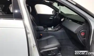 Land Rover Range-Rover Velar 2025 2.0 Автомат в Москве № 198084, миниатюра 4