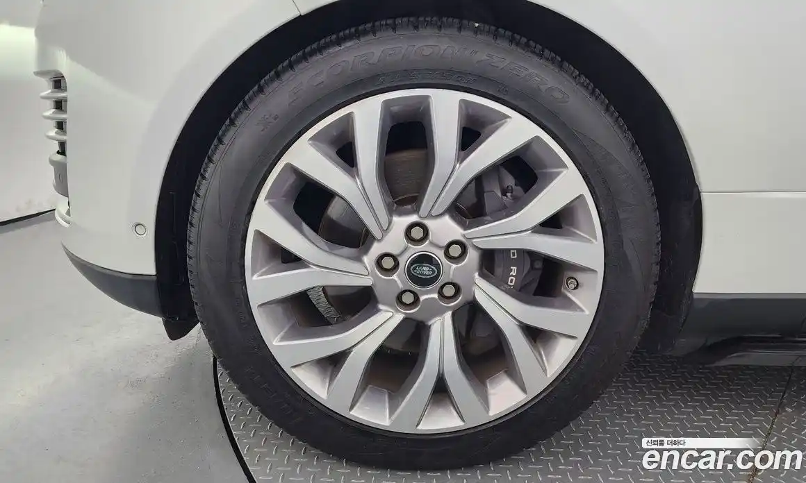 Land Rover Range-Rover 2020 5.0 Автомат в Москве № 198280, фото 5