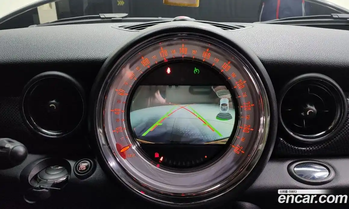 Mini Clubman 2014 2.0 Автомат в Москве № 198490, фото 13