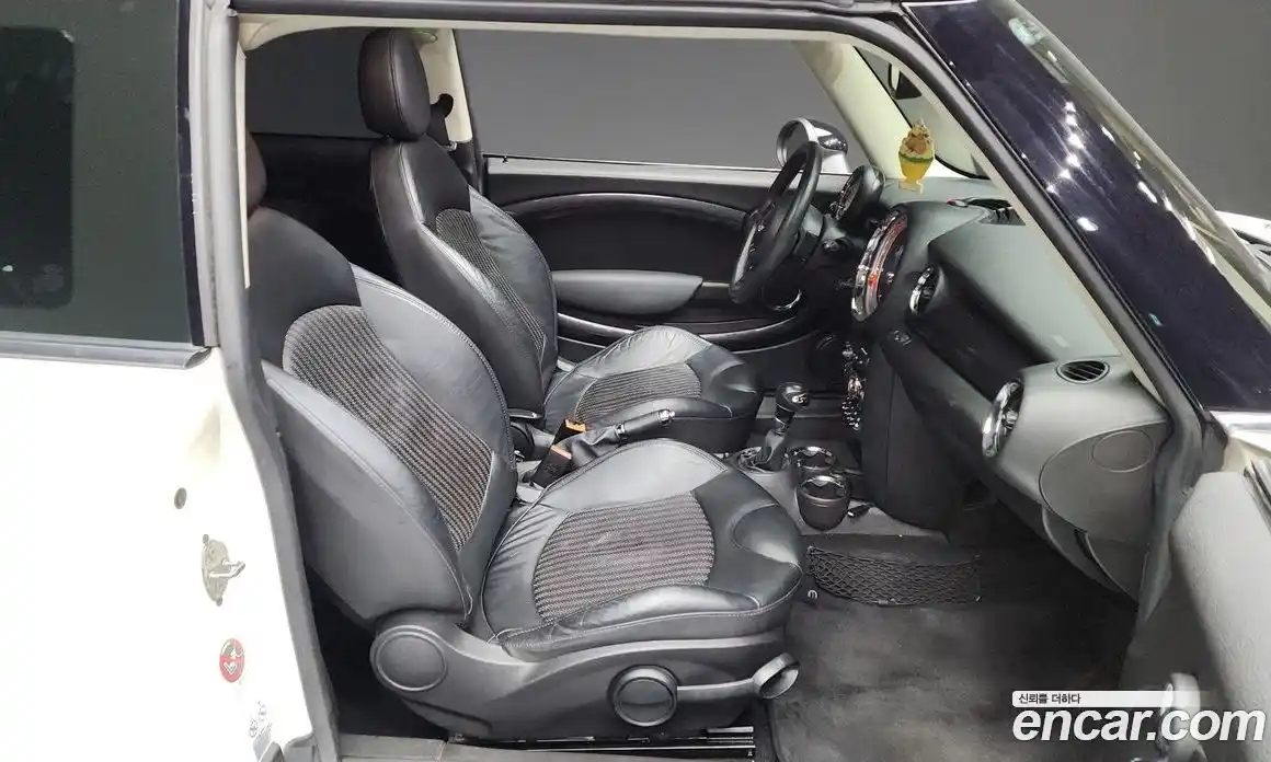 Mini Clubman 2014 2.0 Автомат в Москве № 198490, фото 18