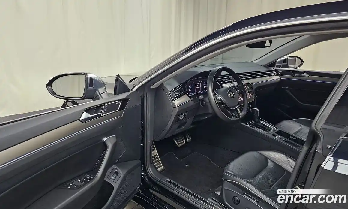 Volkswagen Arteon 2020 2.0 Автомат в Москве № 199148, фото 14