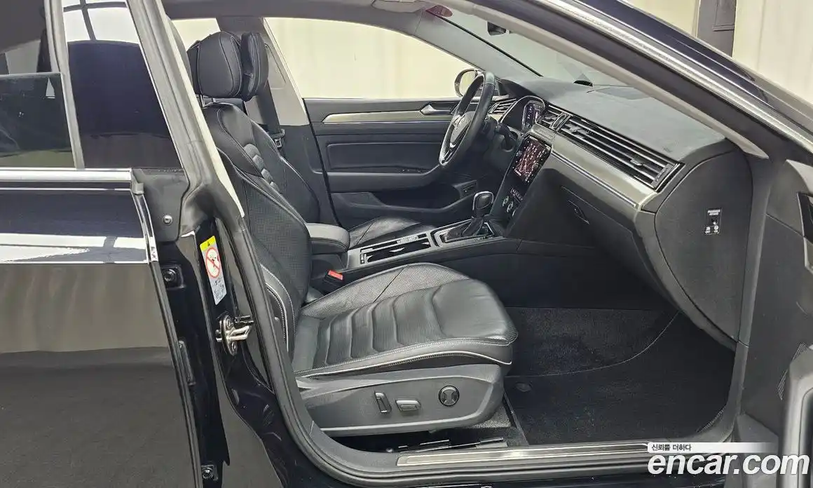 Volkswagen Arteon 2020 2.0 Автомат в Москве № 199148, фото 6