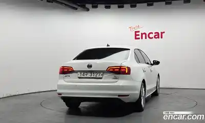 Volkswagen Jetta, 2015