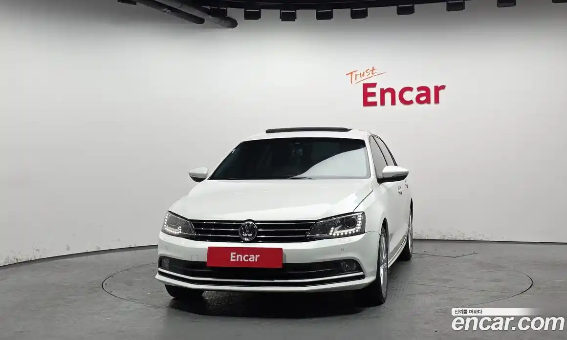 Volkswagen Jetta 2015 2.0 Автомат в Москве № 199259, фото 11