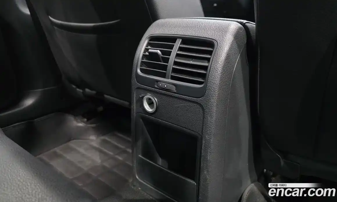 Volkswagen Jetta 2015 2.0 Автомат в Москве № 199259, фото 12