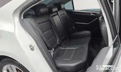 Volkswagen Jetta 2015 2.0 Автомат в Москве № 199259, миниатюра 2