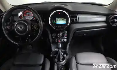 Mini Cooper 2019 1.5 Автомат в Москве № 209609, миниатюра 2