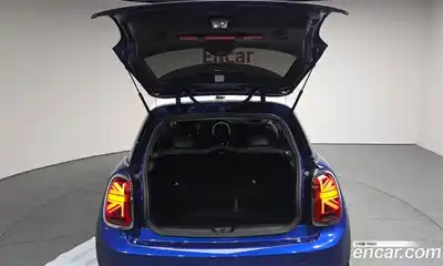 Mini Cooper 2019 1.5 Автомат в Москве № 209609, миниатюра 4