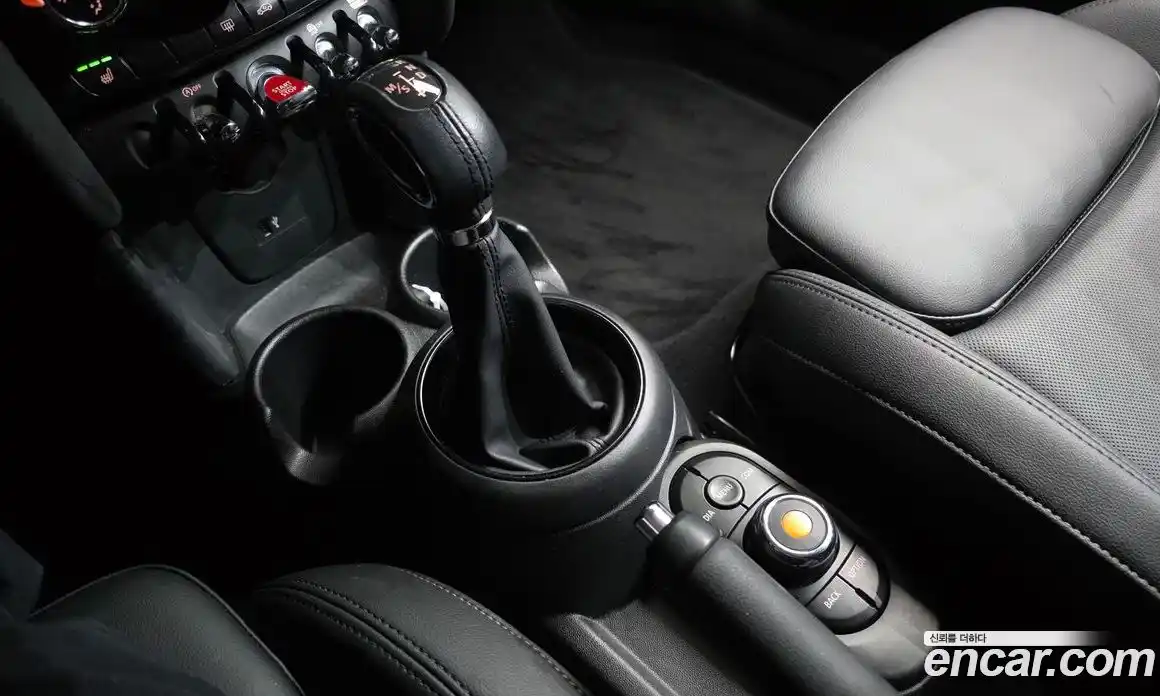 Mini Cooper 2019 1.5 Автомат в Москве № 209609, фото 10