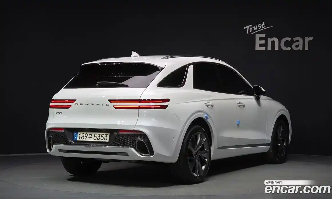 Genesis GV70 2022 2.5 Автомат в Москве № 21026, фото 12