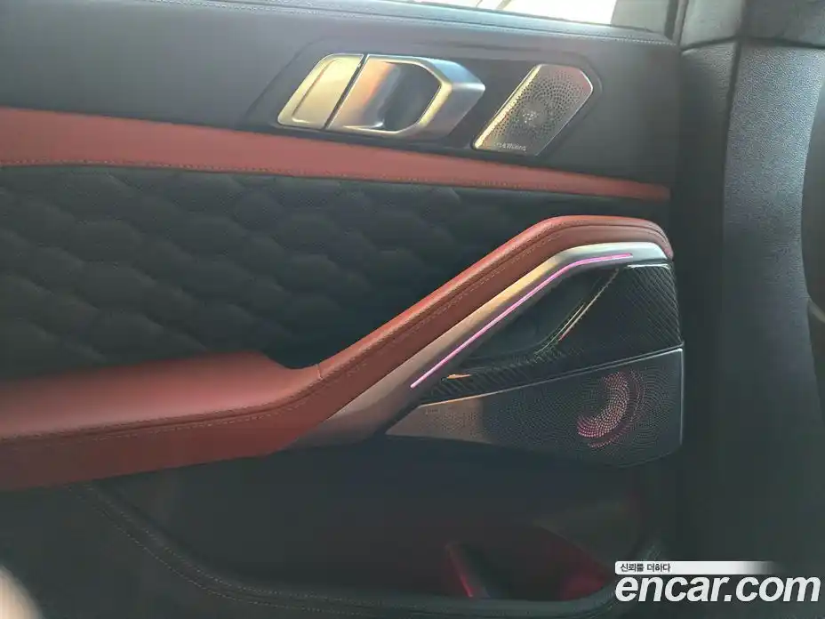 BMW X6M 2024 4.4 Автомат в Москве № 210423, фото 14