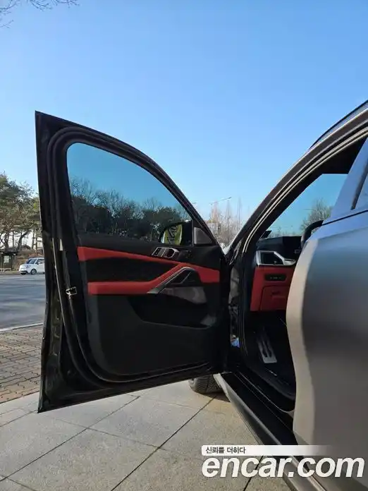 BMW X6M 2024 4.4 Автомат в Москве № 210423, фото 17