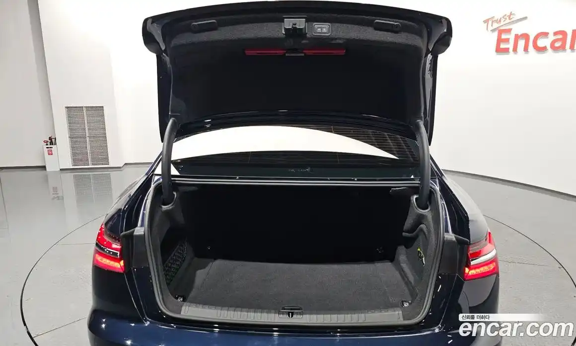 Audi A6 2023 2.0 Автомат в Москве № 212327, фото 17