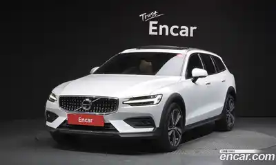Volvo V60, 2021