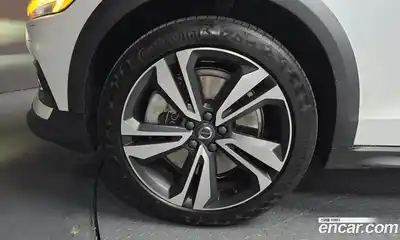 Volvo V60 2021 2.0 Автомат в Москве № 212907, миниатюра 5