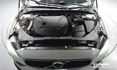Volvo V60 2021 2.0 Автомат в Москве № 212907, миниатюра 6