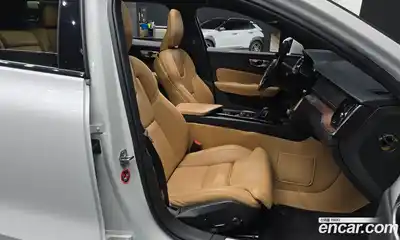 Volvo V60 2021 2.0 Автомат в Москве № 212907, миниатюра 10