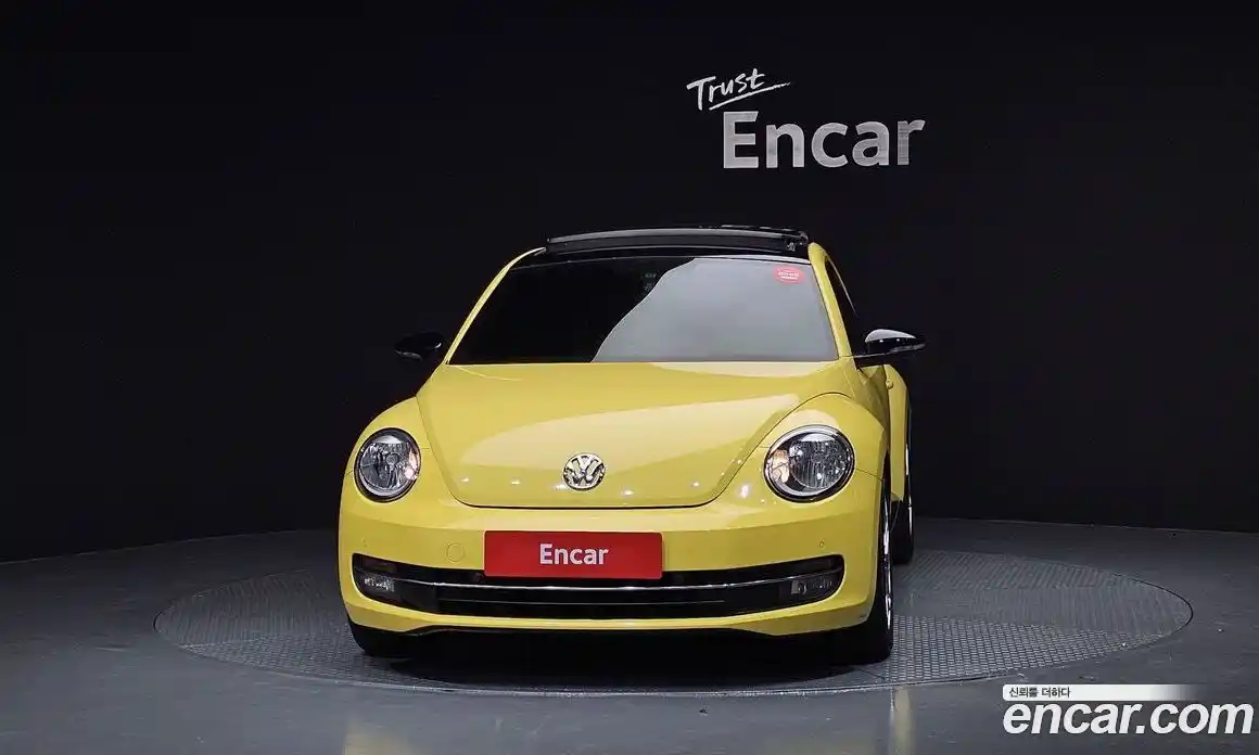 Volkswagen Beatle 2014 2.0 Автомат в Москве № 213167, фото 18