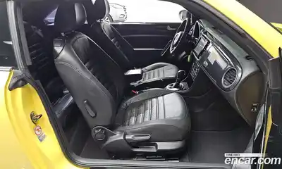 Volkswagen Beatle 2014 2.0 Автомат в Москве № 213167, миниатюра 3