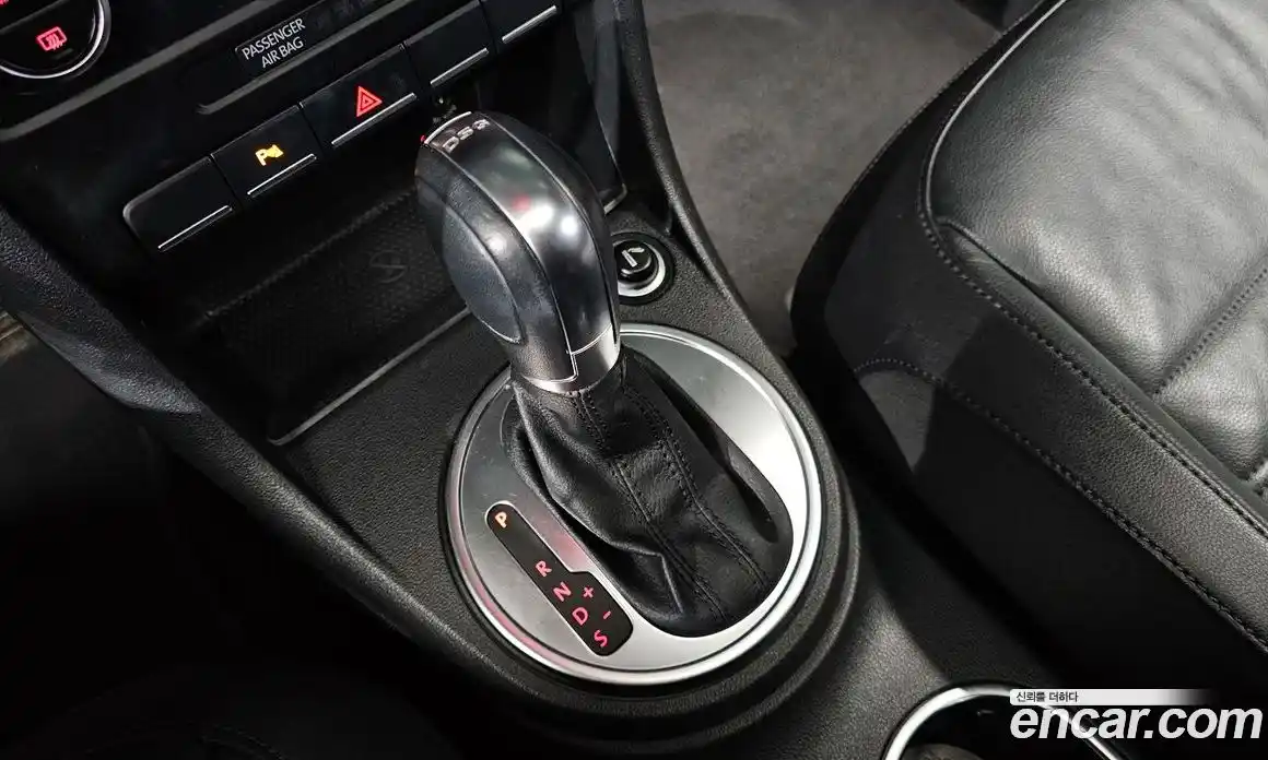 Volkswagen Beatle 2014 2.0 Автомат в Москве № 213167, фото 9