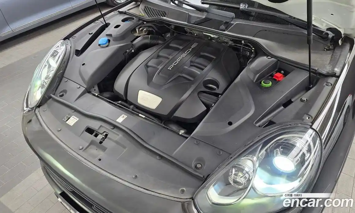 Porsche Cayenne 2015 3.0 Автомат в Москве № 213270, фото 4