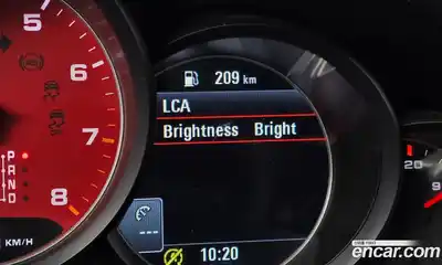 Porsche Cayenne 2015 3.0 Автомат в Москве № 213270, миниатюра 10