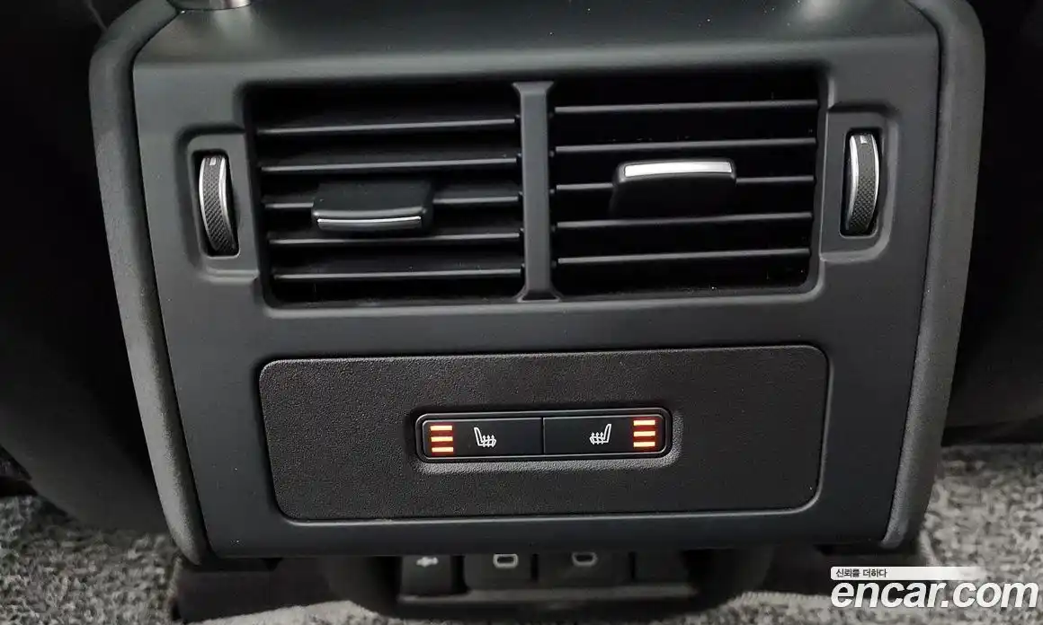 Land Rover Discovery 2023 3.0 Автомат в Москве № 213330, фото 19