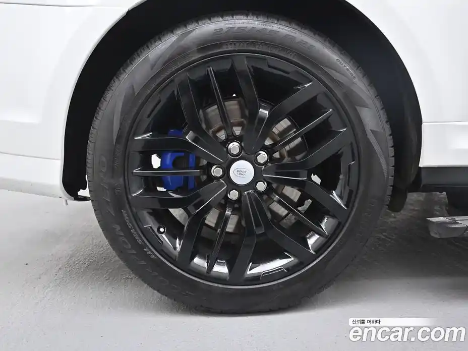 Land Rover Range-Rover Sport 2017 5.0 Автомат в Москве № 213360, фото 6