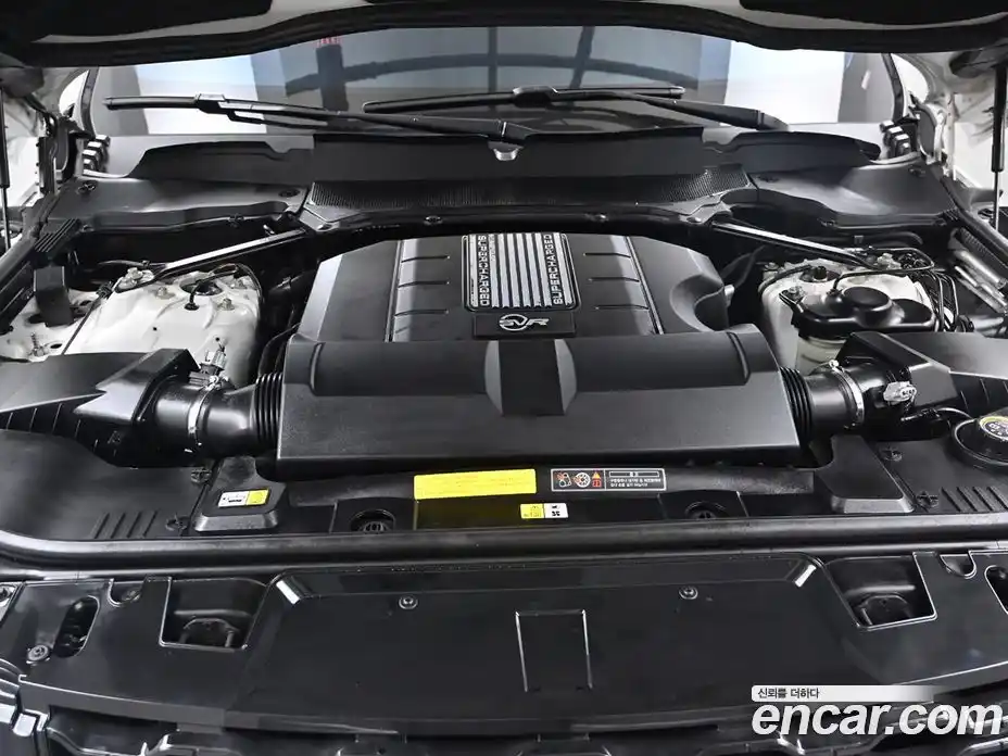 Land Rover Range-Rover Sport 2017 5.0 Автомат в Москве № 213360, фото 7