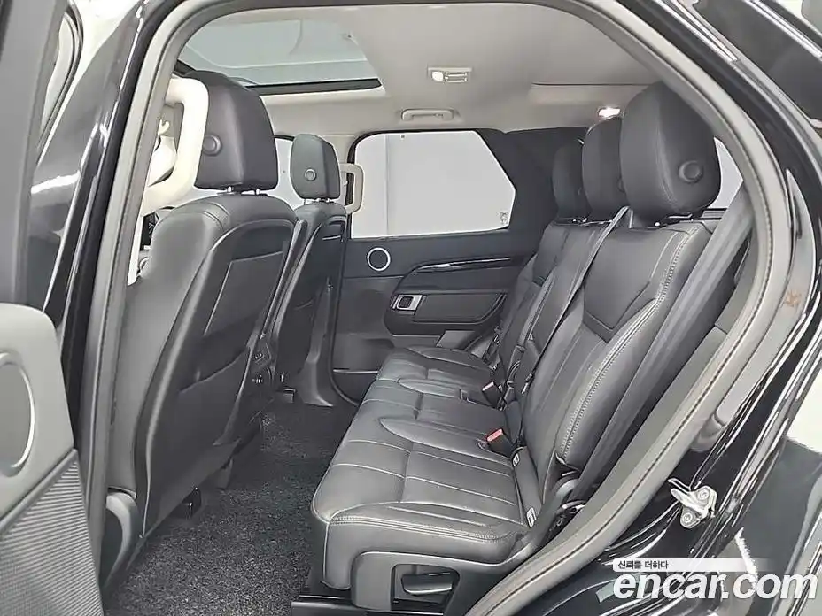Land Rover Discovery 2019 2.0 Автомат в Москве № 213661, фото 12