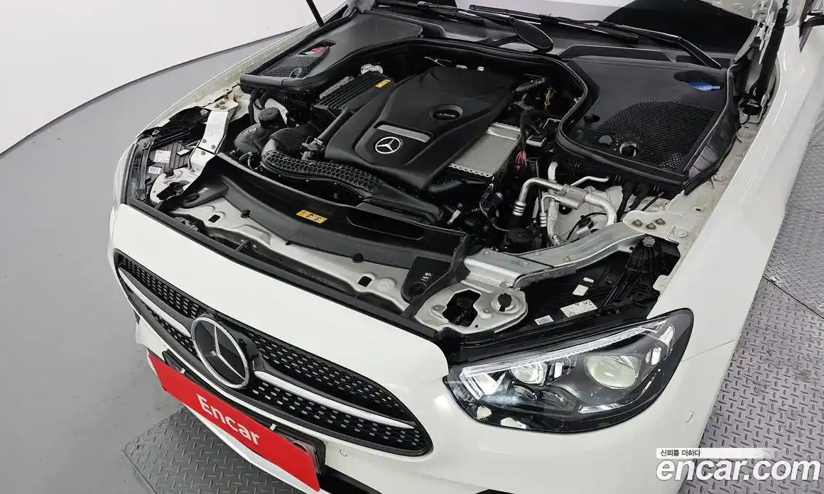 Mercedes-Benz E-Class 2023 2.0 Автомат в Москве № 218807, фото 16