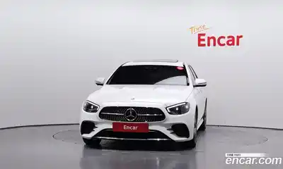 Mercedes-Benz E-Class 2023 2.0 Автомат в Москве № 218807, миниатюра 4