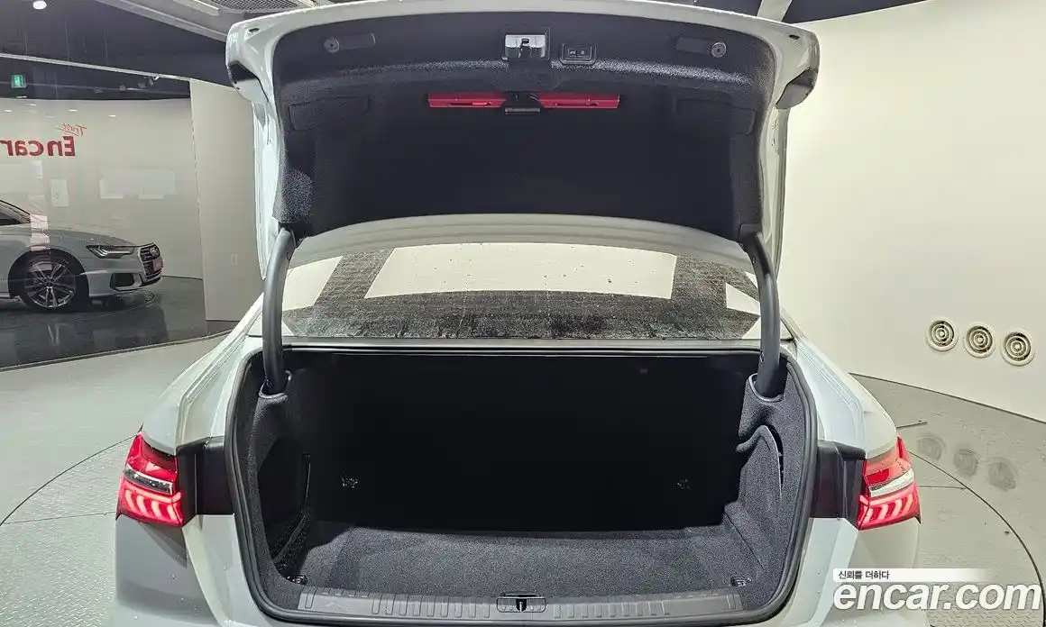 Audi A6 2023 2.0 Автомат в Москве № 220656, фото 12