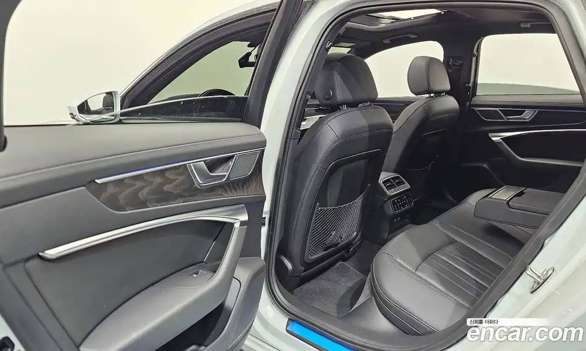 Audi A6 2023 2.0 Автомат в Москве № 220656, фото 5