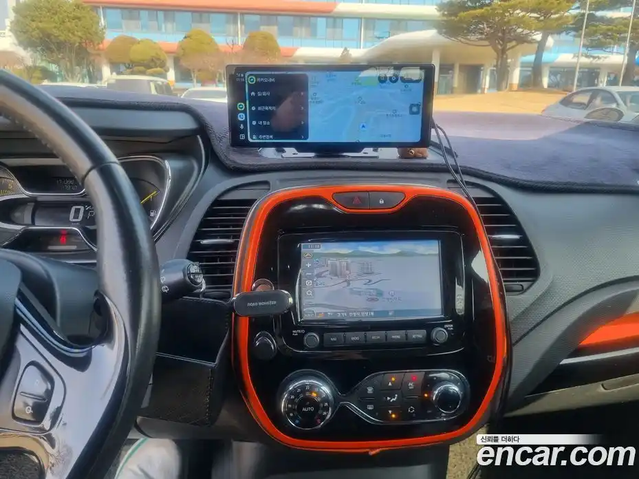 Renault QM3 2014 1.5 Автомат в Москве № 227492, фото 6