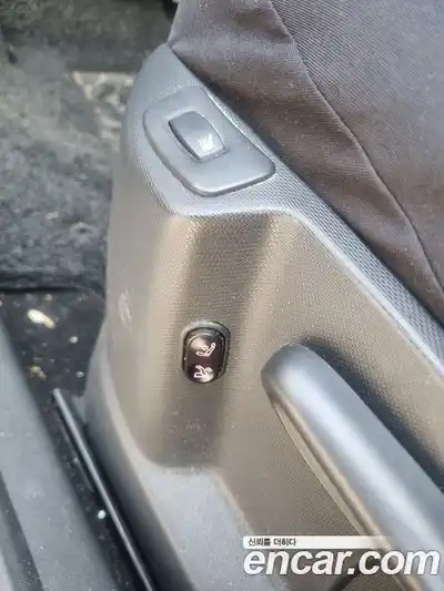 Renault QM3 2014 1.5 Автомат в Москве № 227492, миниатюра 9