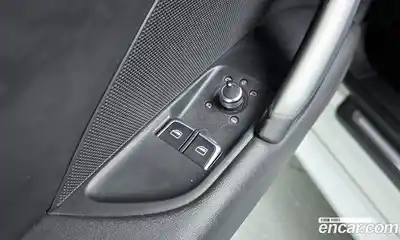 Audi TT 2016 2.0 Автомат в Москве № 228225, миниатюра 9