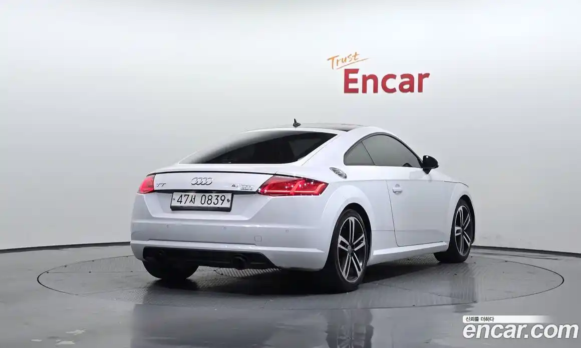 Audi TT 2016 2.0 Автомат в Москве № 228225, фото 10