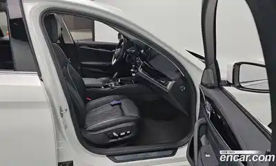 BMW 5-Series 2021 2.0 Автомат в Москве № 228908, миниатюра 2