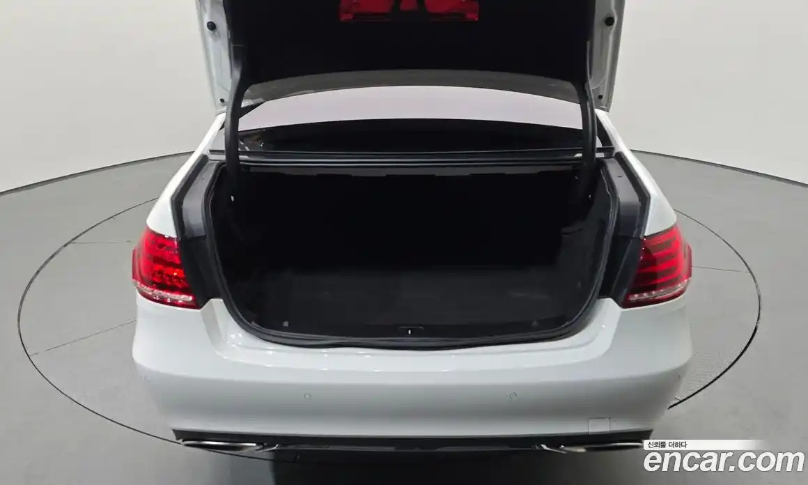 Mercedes-Benz E-Class 2016 2.1 Автомат в Москве № 229538, фото 12