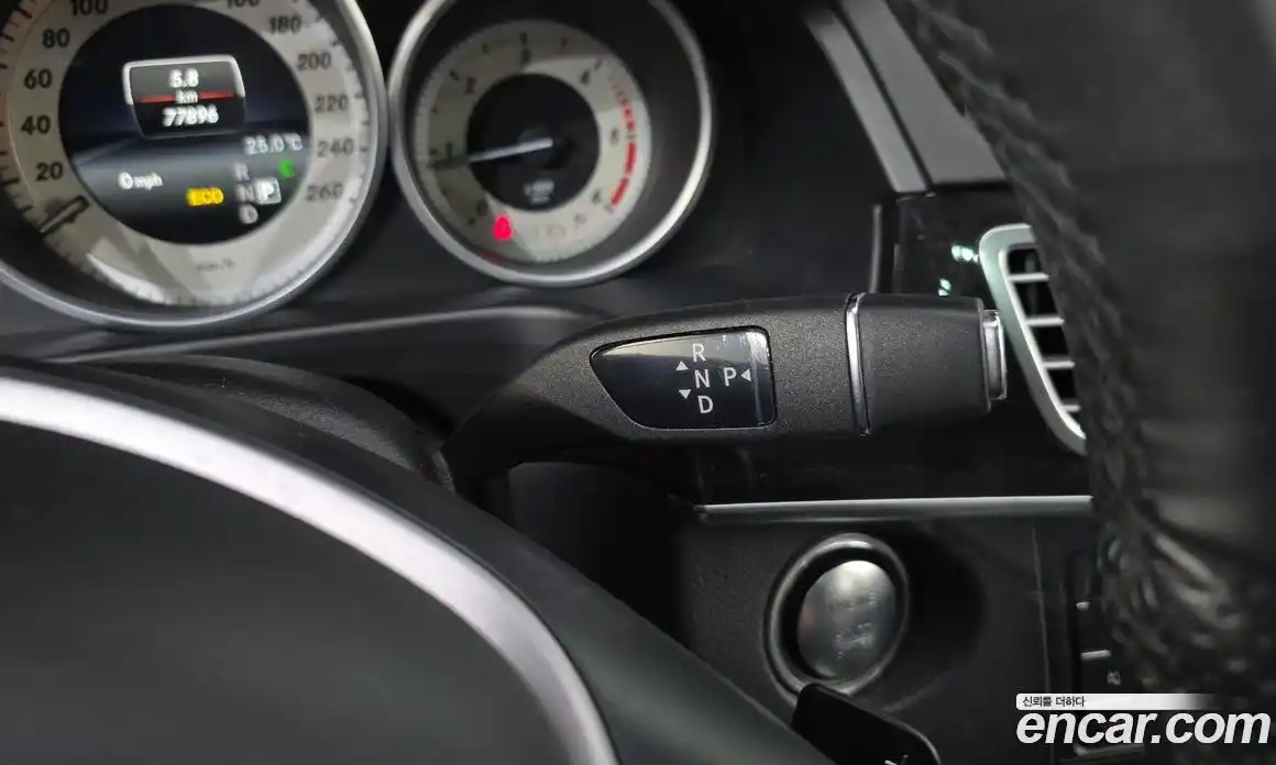 Mercedes-Benz E-Class 2016 2.1 Автомат в Москве № 229538, фото 17