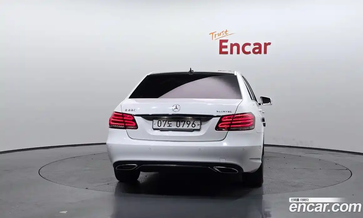 Mercedes-Benz E-Class 2016 2.1 Автомат в Москве № 229538, фото 18